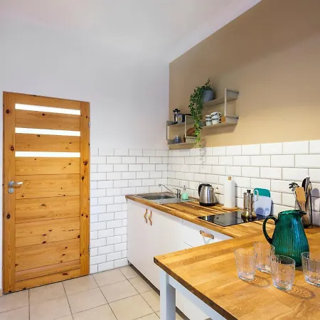 Silent Blue / Kochanowskigo St Cracovie