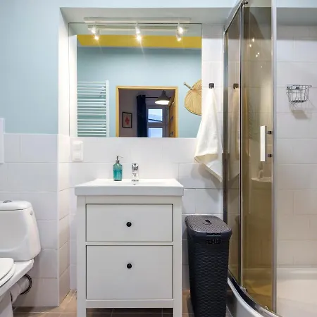 Silent Blue / Kochanowskigo St